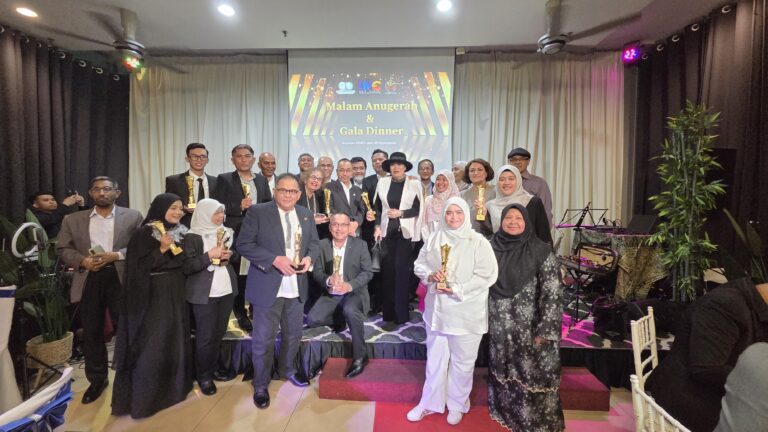 Pemenang anugerah di malam gala dinner UMEC