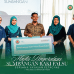 Penyerahan sumbangan kaki palsu Feet4Life oleh Yayasan UNITI